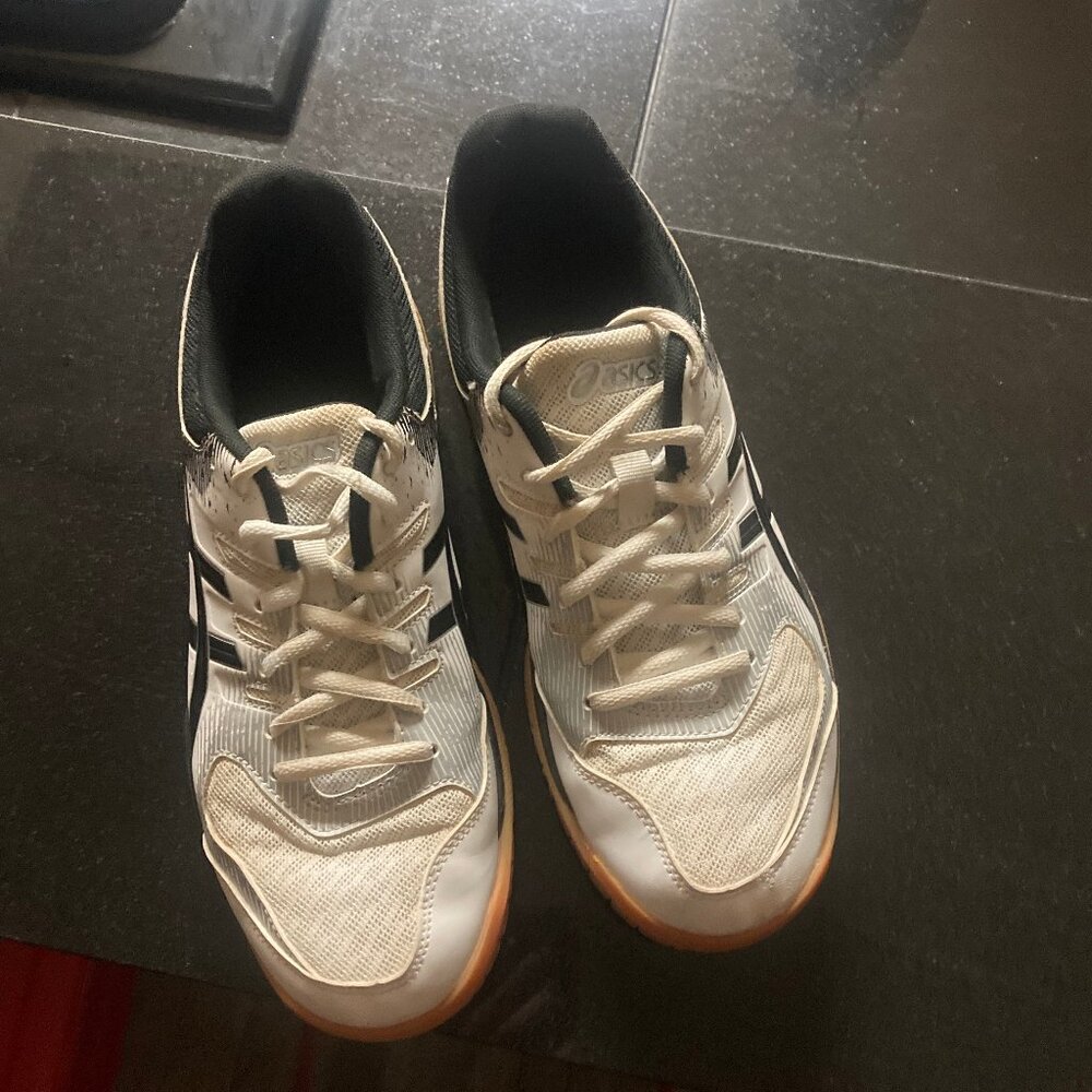 ASICS Women's Volleyball Shoes 8.5